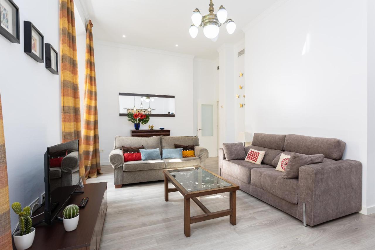 Julieta Historical Apartment By AlohaΜάλαγα Εξωτερικό φωτογραφία
