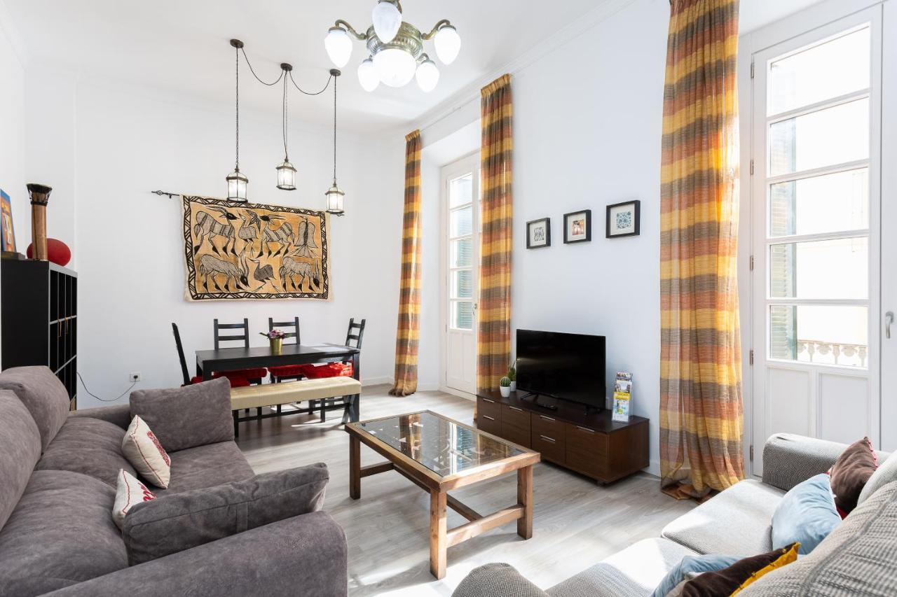 Julieta Historical Apartment By AlohaΜάλαγα Εξωτερικό φωτογραφία