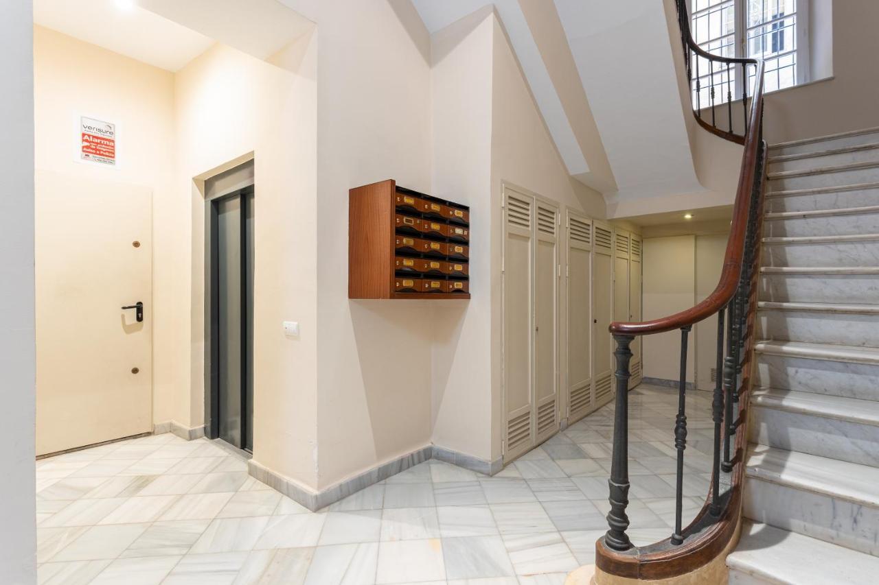 Julieta Historical Apartment By AlohaΜάλαγα Εξωτερικό φωτογραφία