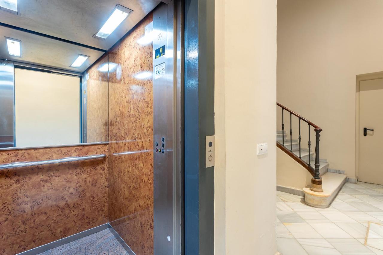 Julieta Historical Apartment By AlohaΜάλαγα Εξωτερικό φωτογραφία