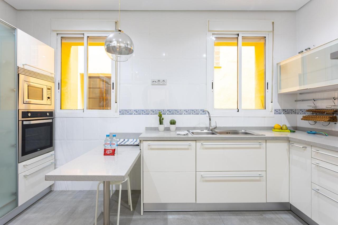 Julieta Historical Apartment By AlohaΜάλαγα Εξωτερικό φωτογραφία